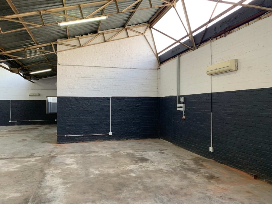 To Let commercial Property for Rent in Kraaifontein Industria Western Cape